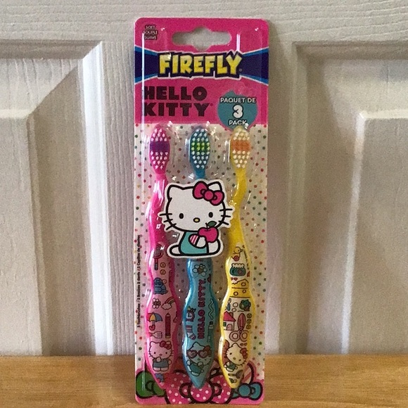 Firefly 3 Pack Hello Kitty Toothbrushes - Picture 1 of 9